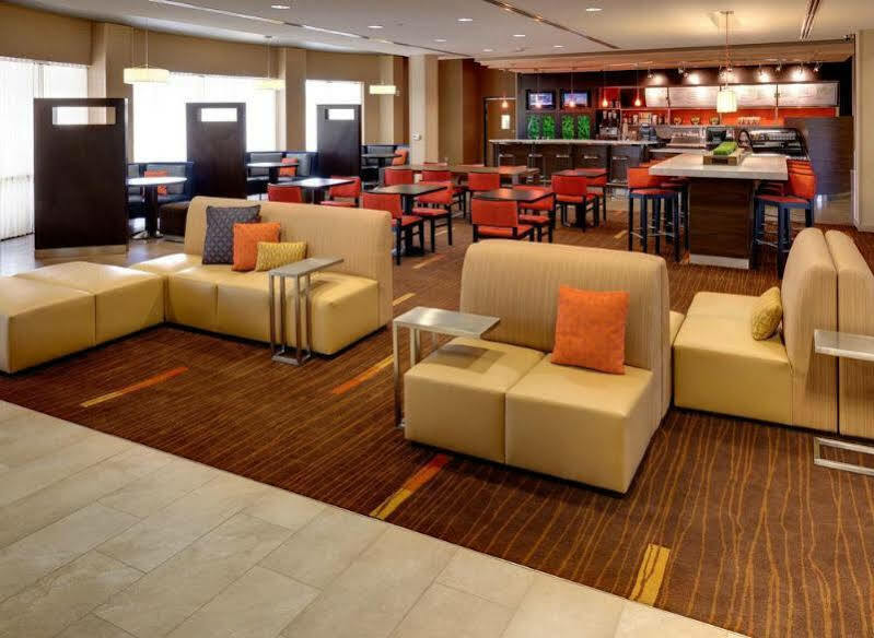 Courtyard By Marriott Buffalo Airport Hotel Cheektowaga Exterior photo